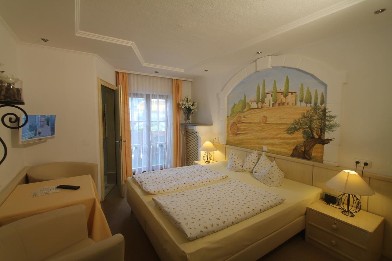 Haus Sonnenschein Hotel Grainau Eksteriør billede